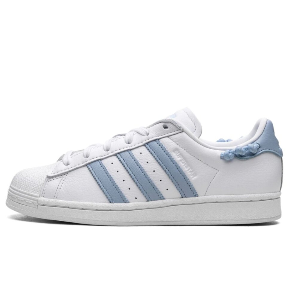 Adidas Superstar "Sky Blue" sneakers Size 9